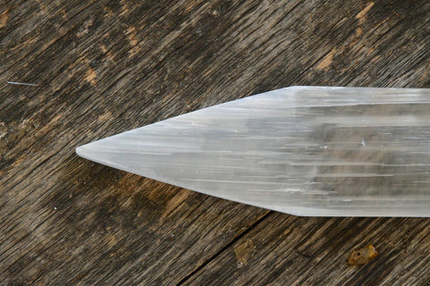 Selenite Charging Point (7.5&quot;x1.5&quot;)