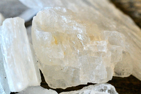 Petalite (Raw)