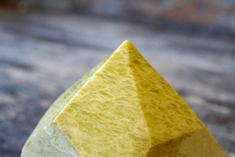 Yellow Jade Raw Standing Point