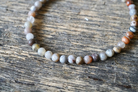 Latina Lace Agate Bracelet (4mm)